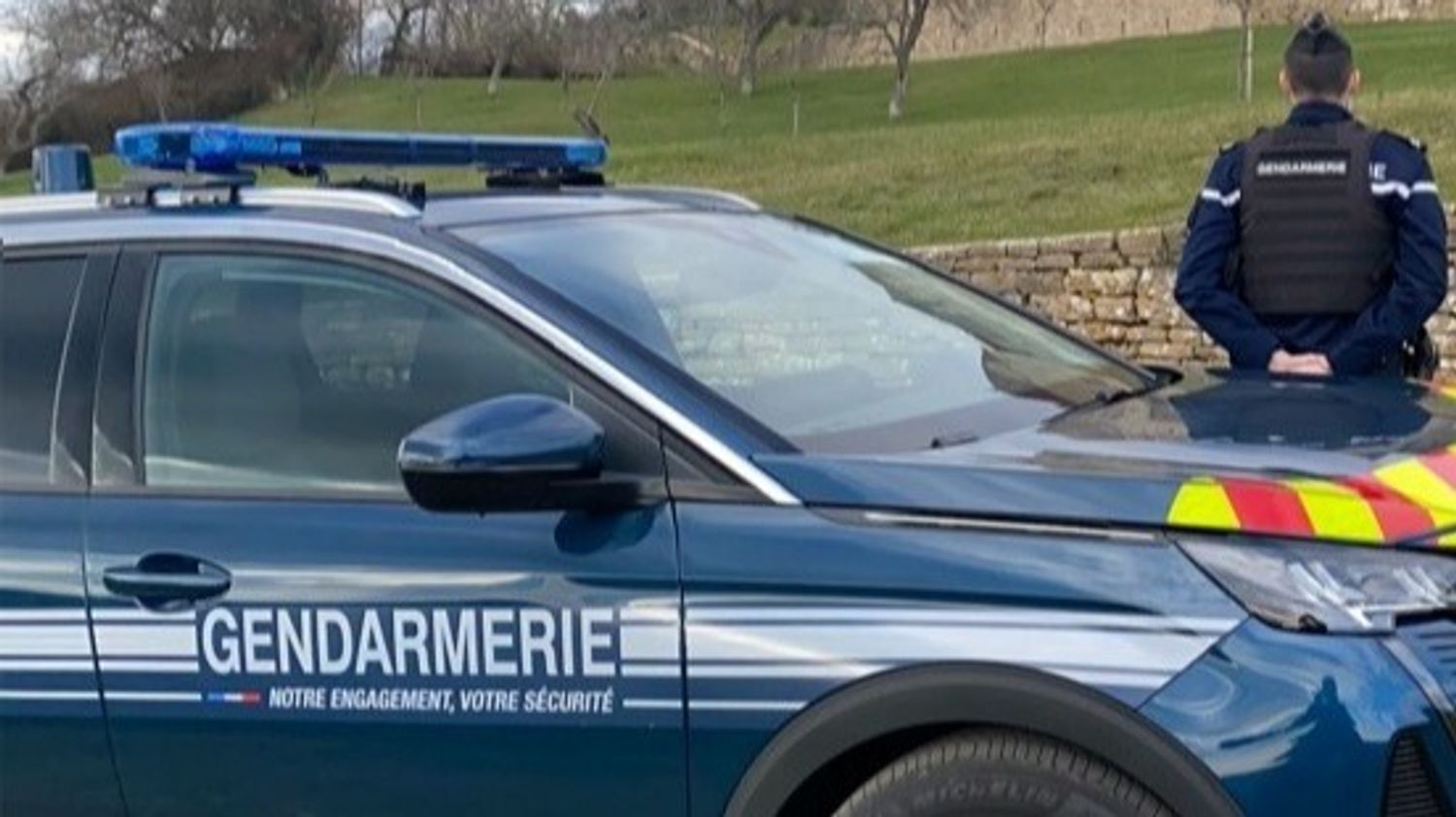 Renève : un incendie mortel devient une enquête pour meurtre